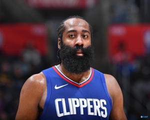 Harden chỉ thực hiện 4 trong số 13 cú sút và ghi được 20 điểm, 5 rebound và 8 kiến ​​​​tạo. Anh ấy thực hiện 1 trong 4 cú sút trong hiệp cuối cùng và có điểm cộng trừ thấp nhất trận đấu là -25.