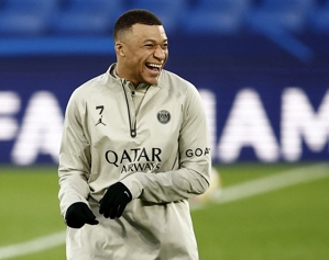 Bạn đã đạt được thỏa thuận ngầm chưa? Mbappe đã 3 lần vào sân thay người trong 5 vòng gần nhất ở Ligue 1, đồng thời đá chính và chơi cả trận ở Champions League.