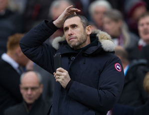 Keown: Arsenal sẽ cảm thấy họ có thể là người chiến thắng, Ferdinand trả lời: Bây giờ còn quá sớm để nói điều đó