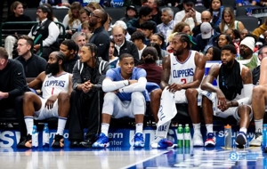 Kong Dexin: Clippers không có đủ chiều sâu và mức độ luân chuyển của họ sau khi 6 cầu thủ sa sút nghiêm trọng.