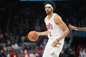 Đường bên trong thực sự hiệu quả! Jarrett Allen ghi được 23 điểm và 9 rebound ở 8/12 và 7/8 quả ném phạt.