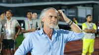 Jan Olde Riekerink Prediksi Duel Persib Vs Dewa United Berjalan Panas